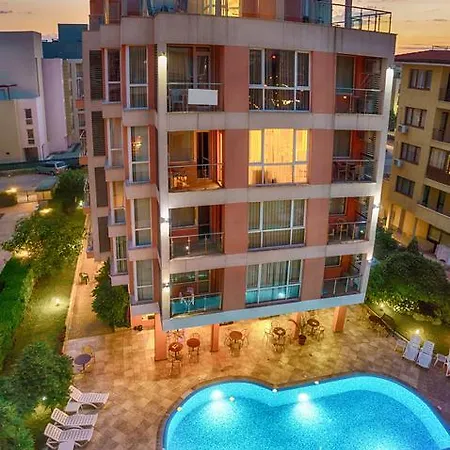 Darius Hstl 3* סאני ביץ'