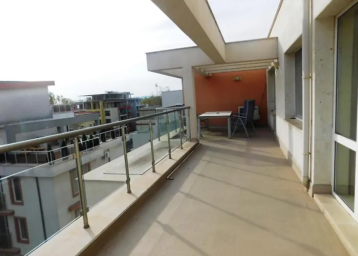 Darius Hstl סאני ביץ'