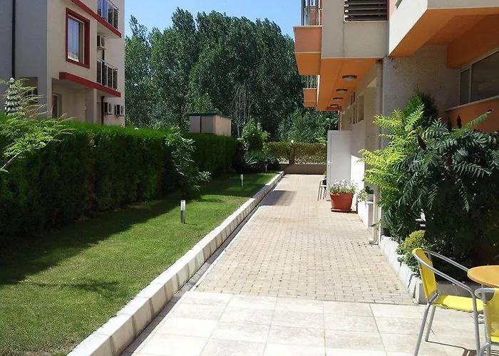 מלון Darius Hstl 3*