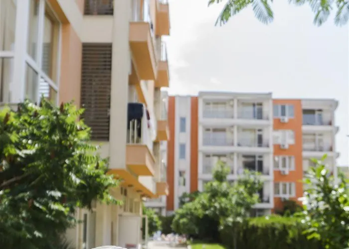 מלון Darius Hstl 3*