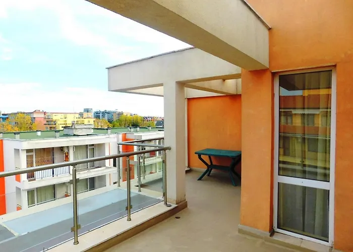 מלון Darius Hstl 3*