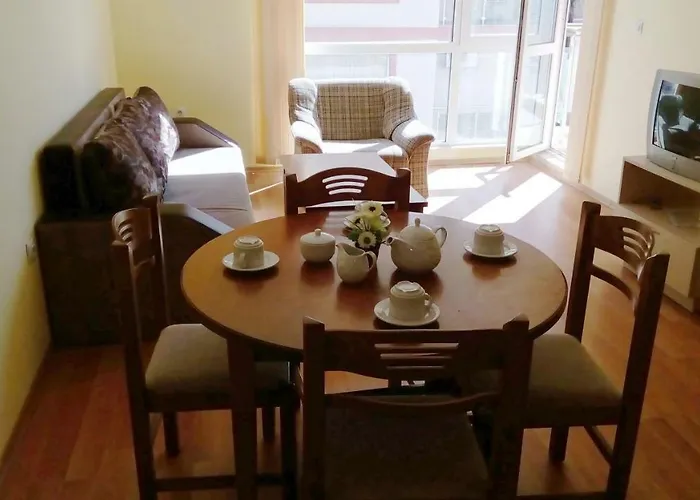 Darius Hstl 3* סאני ביץ'