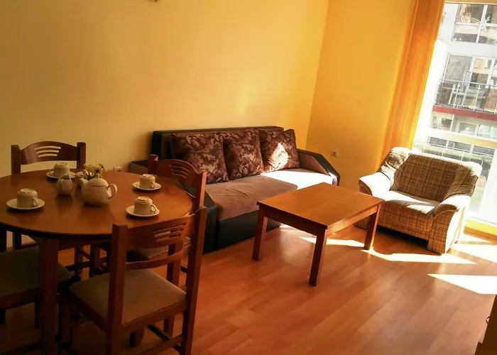 Darius Hstl מלון