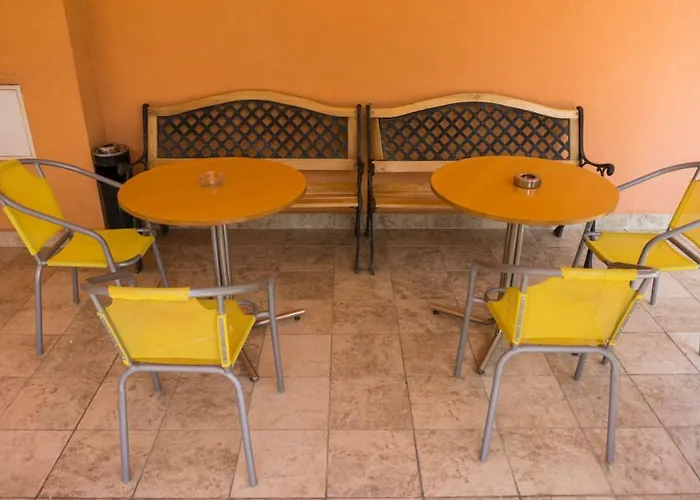 Darius Hstl מלון 3*