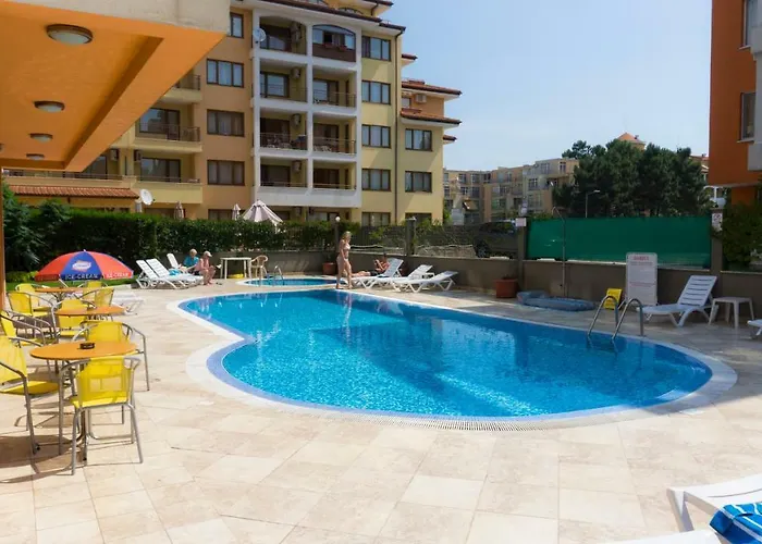 מלון Darius Hstl 3*